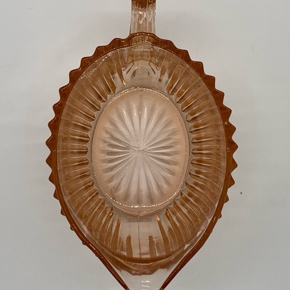 Vintage Depression glass PINK creamer! Rare find! 1930’s - Picture 5 of 6